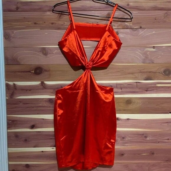 Women Spaghetti Strap Hollow Out Mini Dress‎ Low-Cut V Neck Silky Party Night - Picture 3 of 7